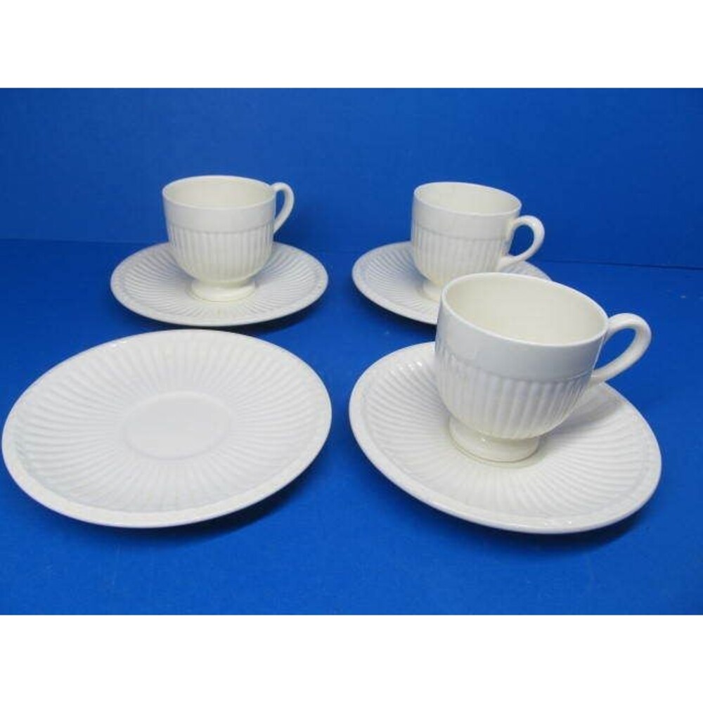 Wedgwood Of Etruria And Barlaston Demitasse Ribbed Set Of 3 Cups And 4 Saucers
